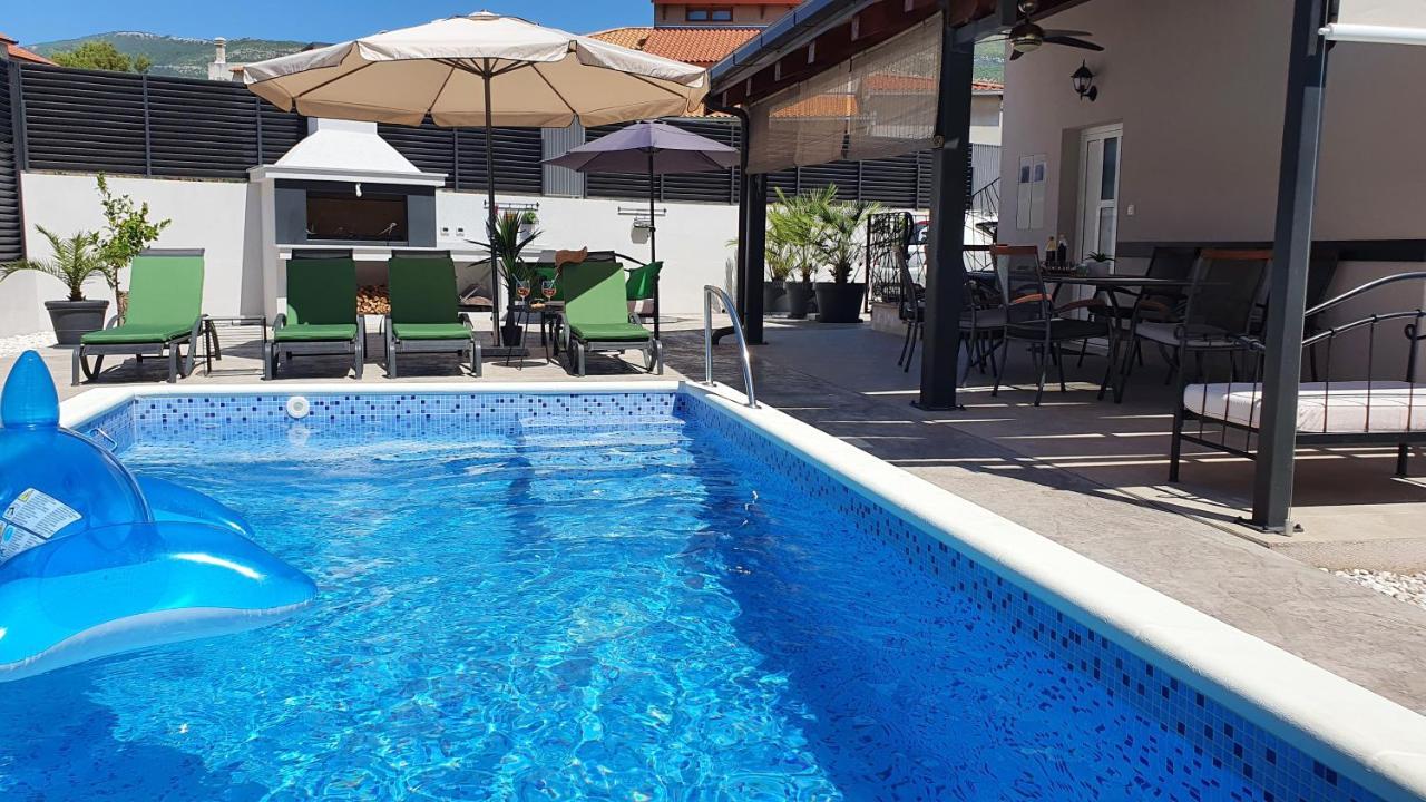 Villa Fides With Private Pool, Garden And Sea View Kaštel Novi Eksteriør bilde