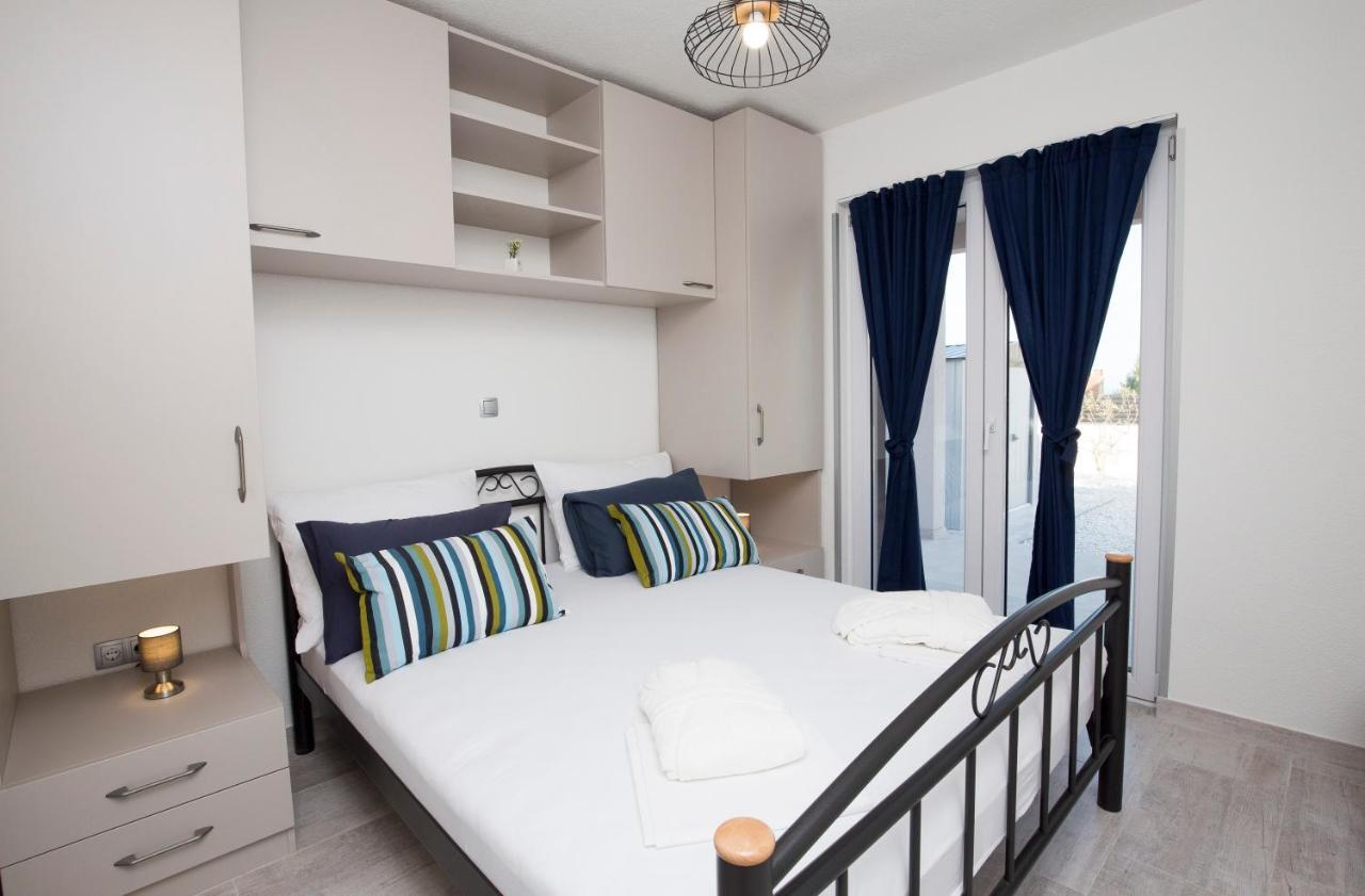 Villa Fides With Private Pool, Garden And Sea View Kaštel Novi Eksteriør bilde